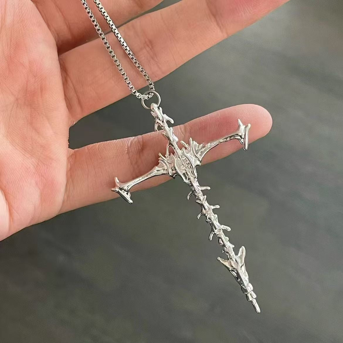 Throne - Unisex Necklace